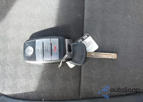 2018 Kia Soul ! из США, поврежденный, VIN KNDJX3AA7J7517183